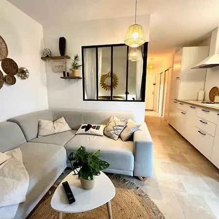 Magnifique Studio Au Calme Avec Grande Terrasse